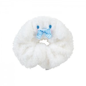 White Hello Kitty Cinnamoroll Cozy Plush Scrunchie (Gingham Bow) | NZ_HK86099